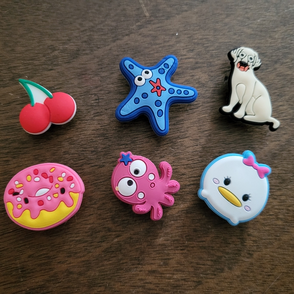 Croc charms